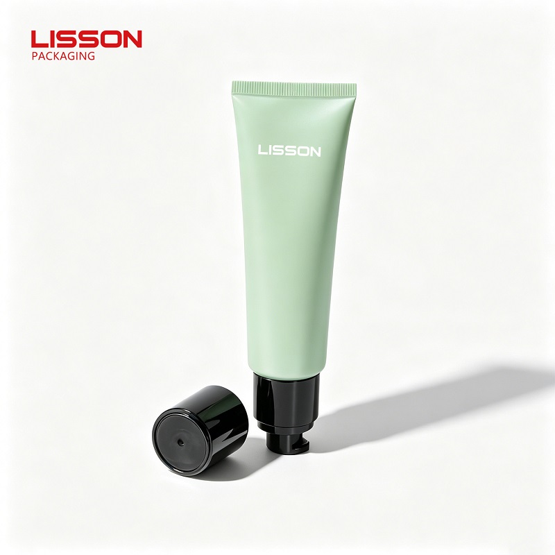 D30 Semi Covered Airless Pump Tube